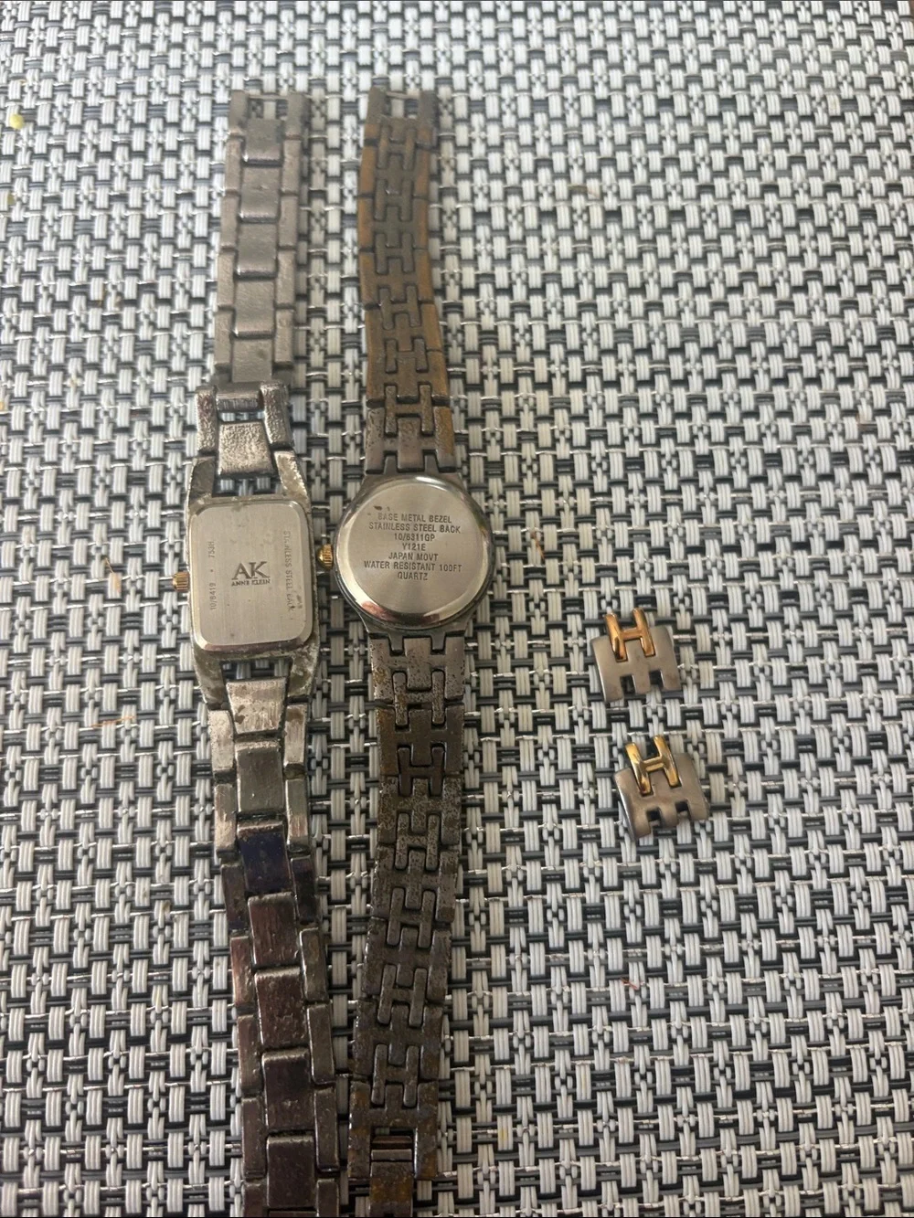 Anne Klein Fashion Ladies Wrist Watches Set of 2 need batteries extra links
